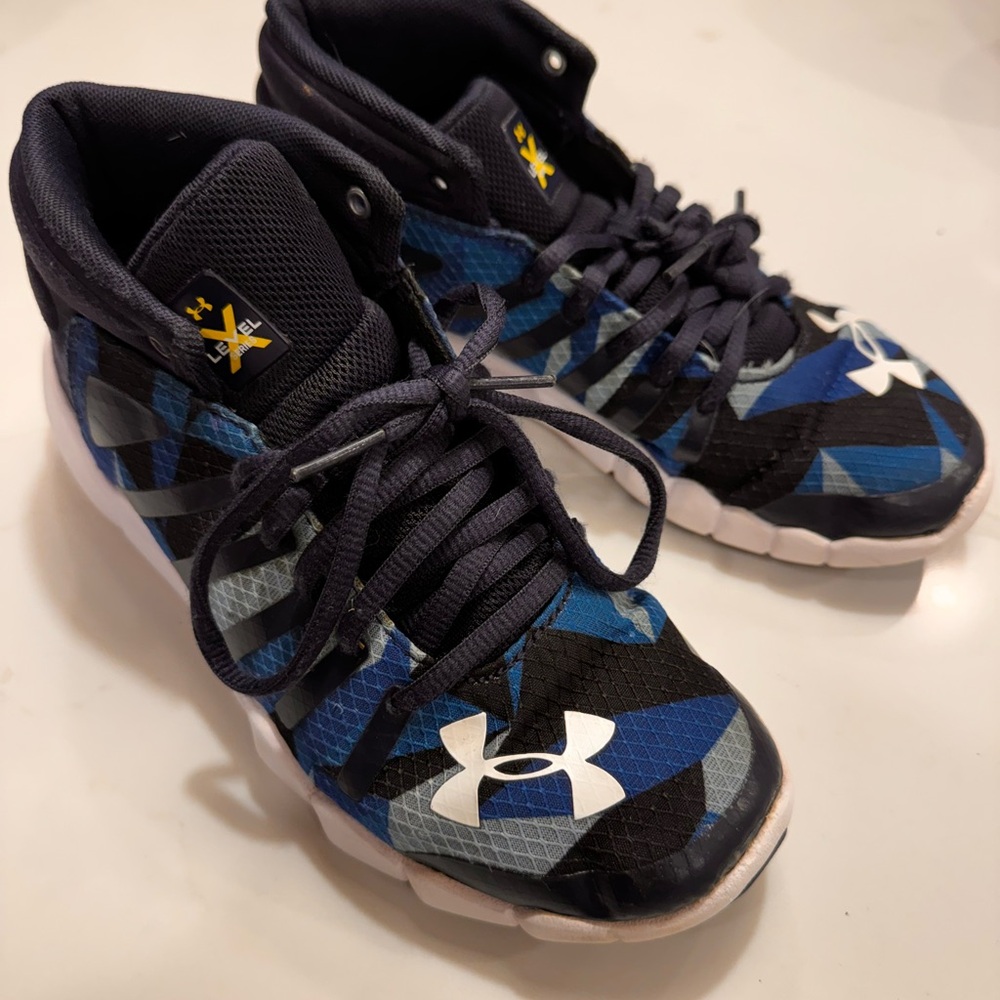 Under Armor USA 4y size